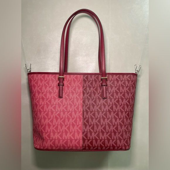 COPY - NWT Michael Kors Jet Set Mulberry Carry-All Tote - Picture 2 of 11